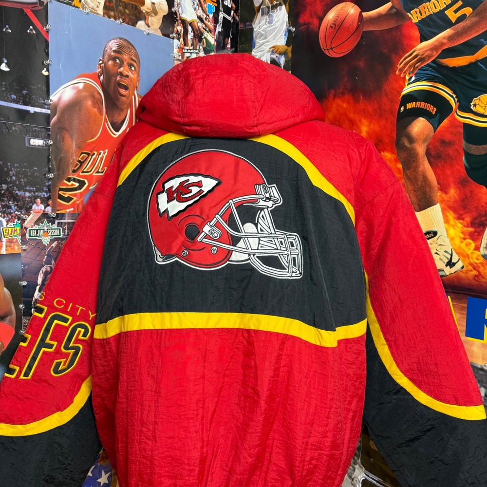 Vintage 90s Kansas City Chiefs Logo Athletic NFL Puffer Jacket Red Black Sz 2XL - Picture 8 of 13